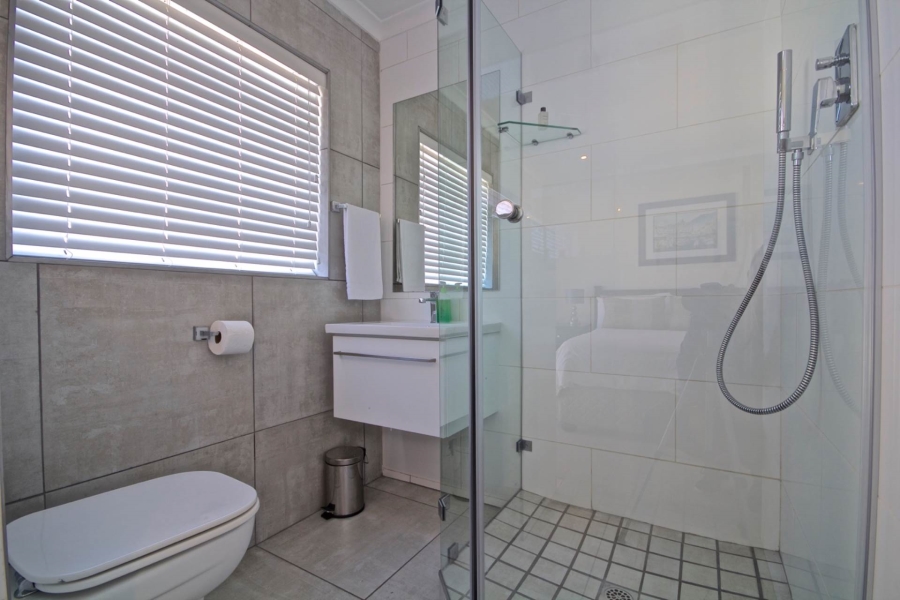 5 Bedroom Property for Sale in Sunset Beach Western Cape